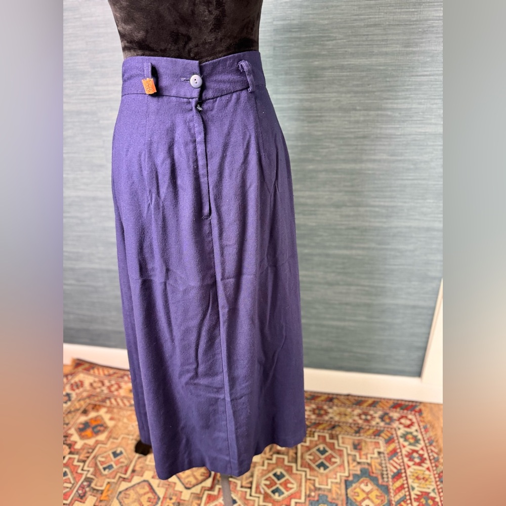 Easy Pieces Vintage Size 12 Navy Blue Pleated Skirt Back Zipper and Button